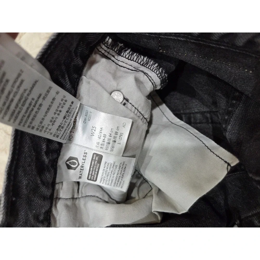 Levi Strauss & Co. 501 Women's Black High Waist Cutoff Denim Shorts W25